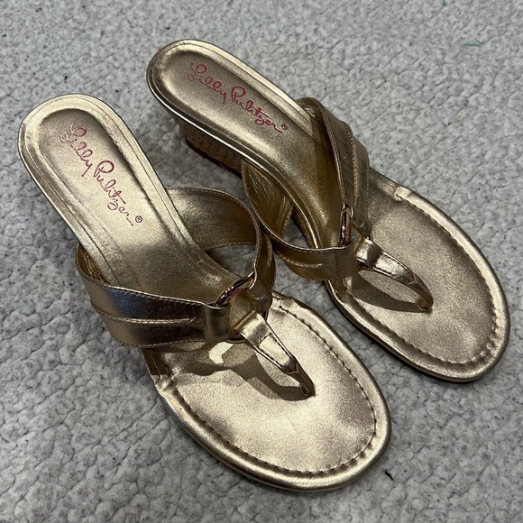 Lilly Pulitzer Women's McKim Wedge Sandal Gold Metallic 2” Wedge Heel - Picture 5 of 10